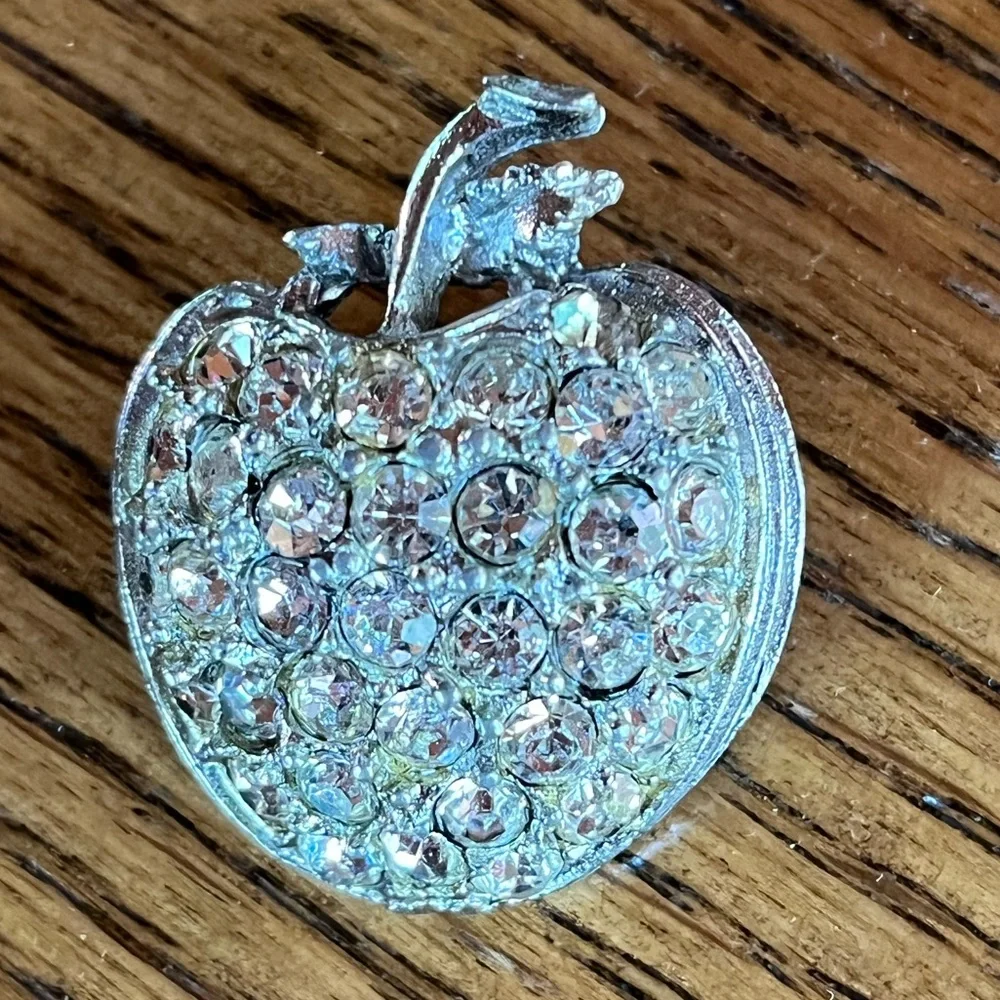Apple pin brooch rhinestone silver